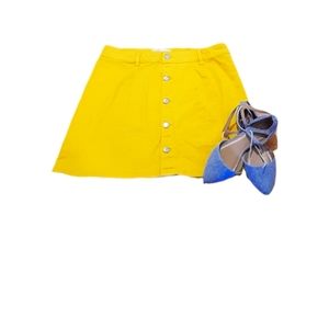 Yellow soft denim skirt with buttons size 11